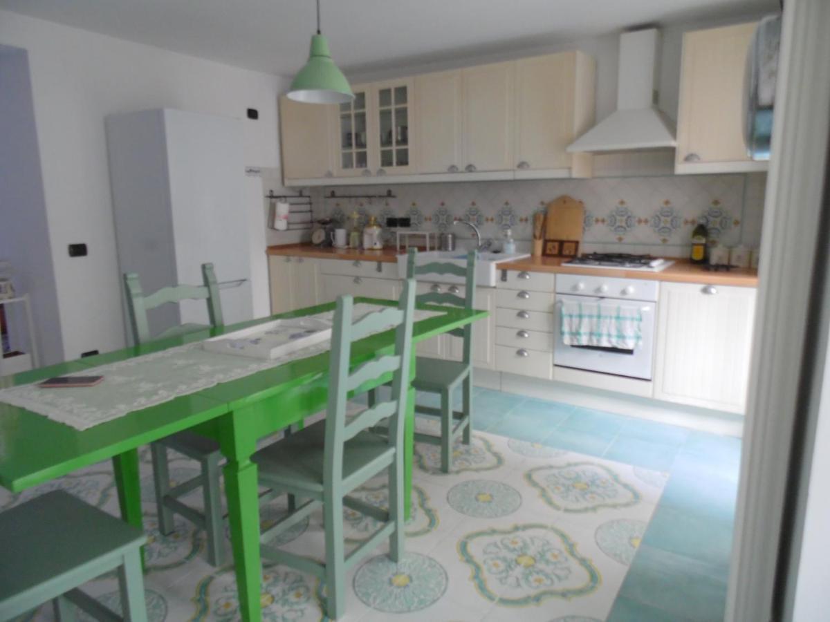A Casa Di Monica Apartment ปอซซุออลี ภายนอก รูปภาพ