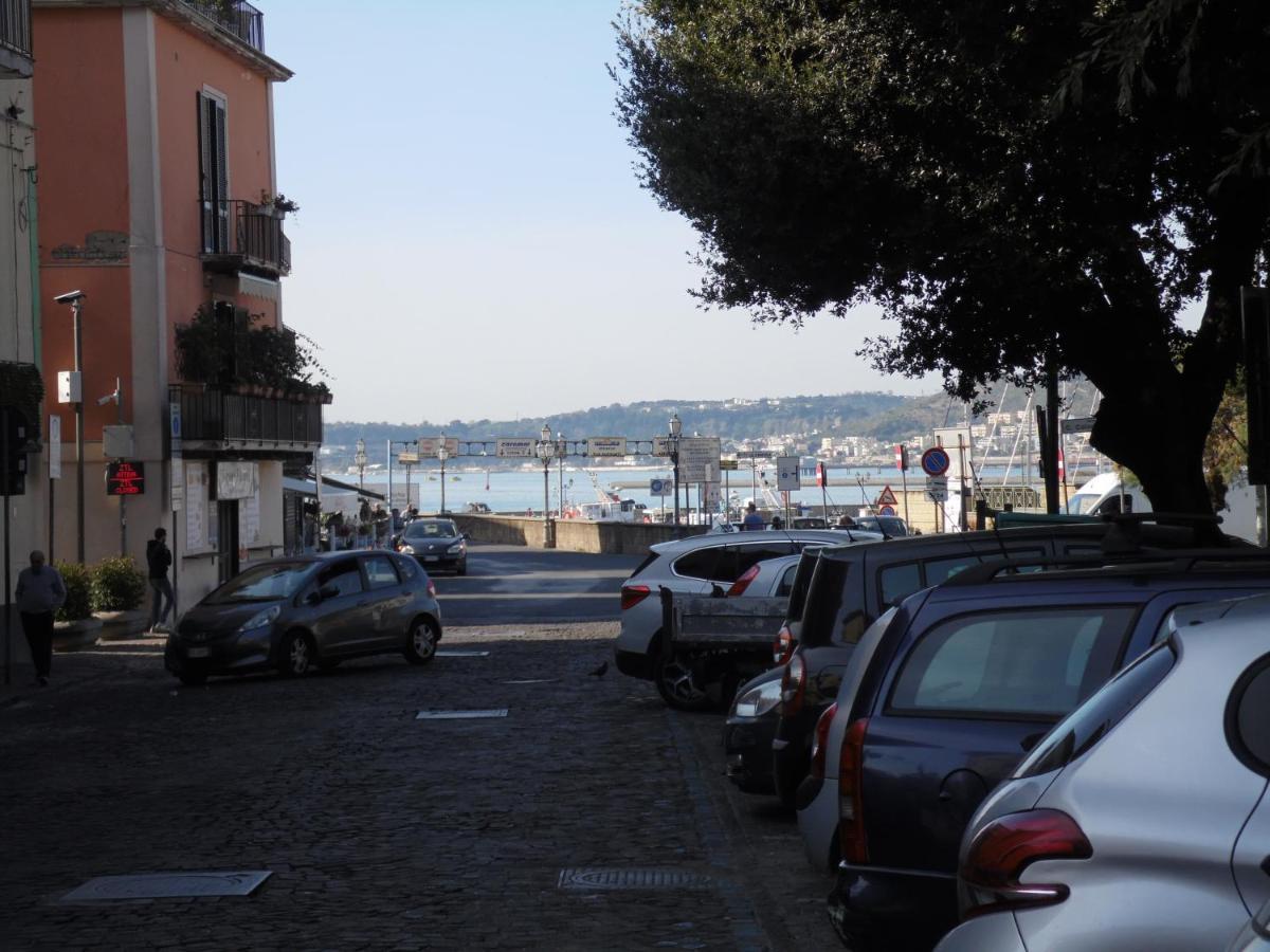 A Casa Di Monica Apartment ปอซซุออลี ภายนอก รูปภาพ