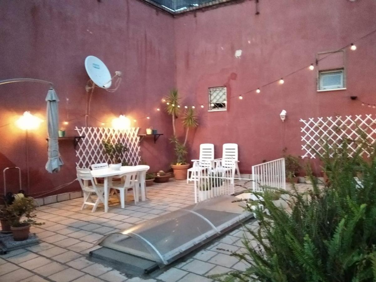A Casa Di Monica Apartment ปอซซุออลี ภายนอก รูปภาพ