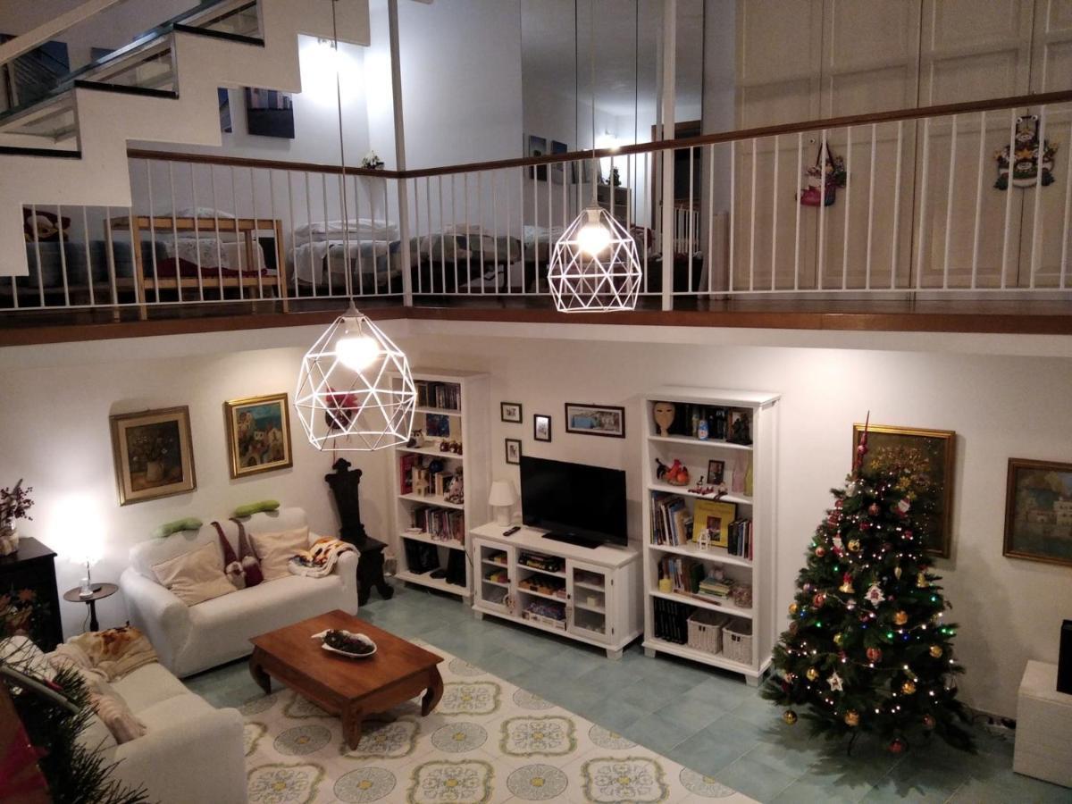 A Casa Di Monica Apartment ปอซซุออลี ภายนอก รูปภาพ
